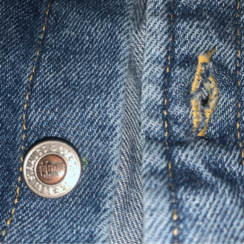 Levi’s Jean Jacket - Picture 5 of 7